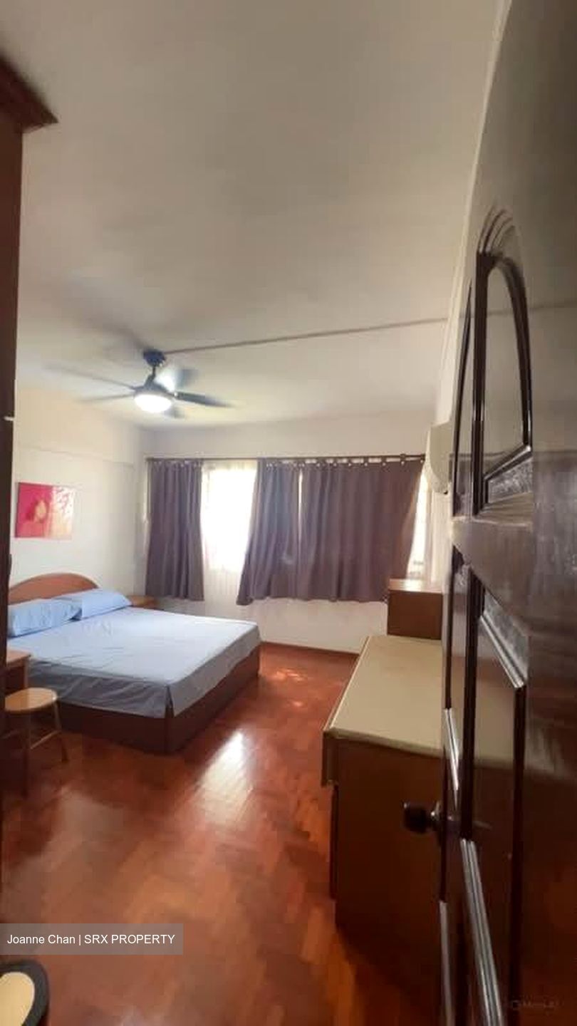 Blk 858 Tampines Avenue 5 (Tampines), HDB Executive #554554241